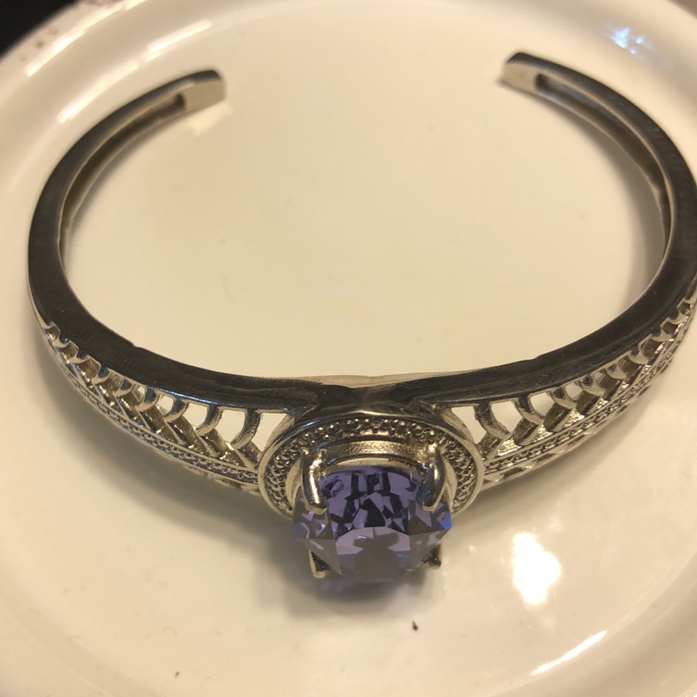 Pretty Silver Cuff - Picture 2 of 4